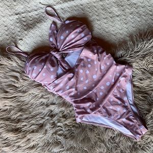 *NEW* one piece swim suit